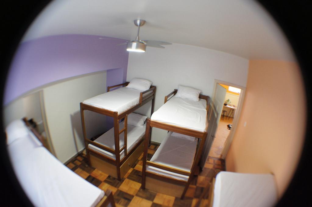 Samba Rooms Hostel Belo Horizonte Bilik gambar
